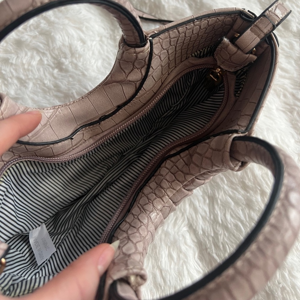Purse - Picture 3 of 3